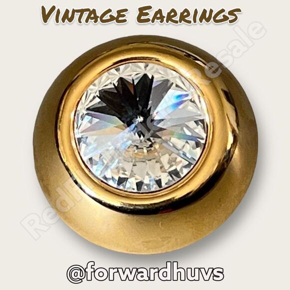 Beautiful Vintage Clip On Earrings - Picture 6 of 8